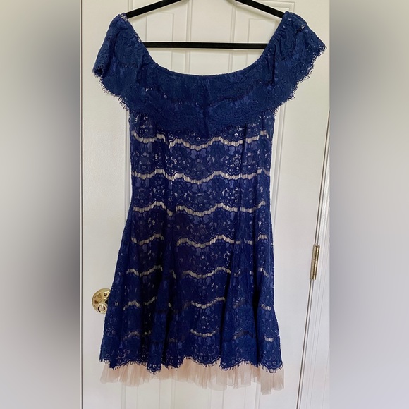 Francesca’s Royal Blue Lace Mini Dress - Picture 1 of 4